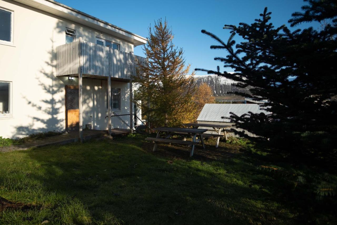 The Guesthouse By The Fjord Thingeyri ภายนอก รูปภาพ