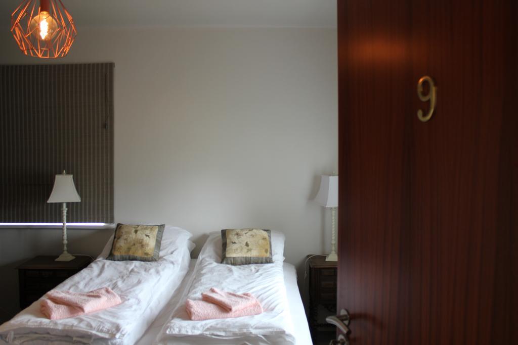 The Guesthouse By The Fjord Thingeyri ภายนอก รูปภาพ