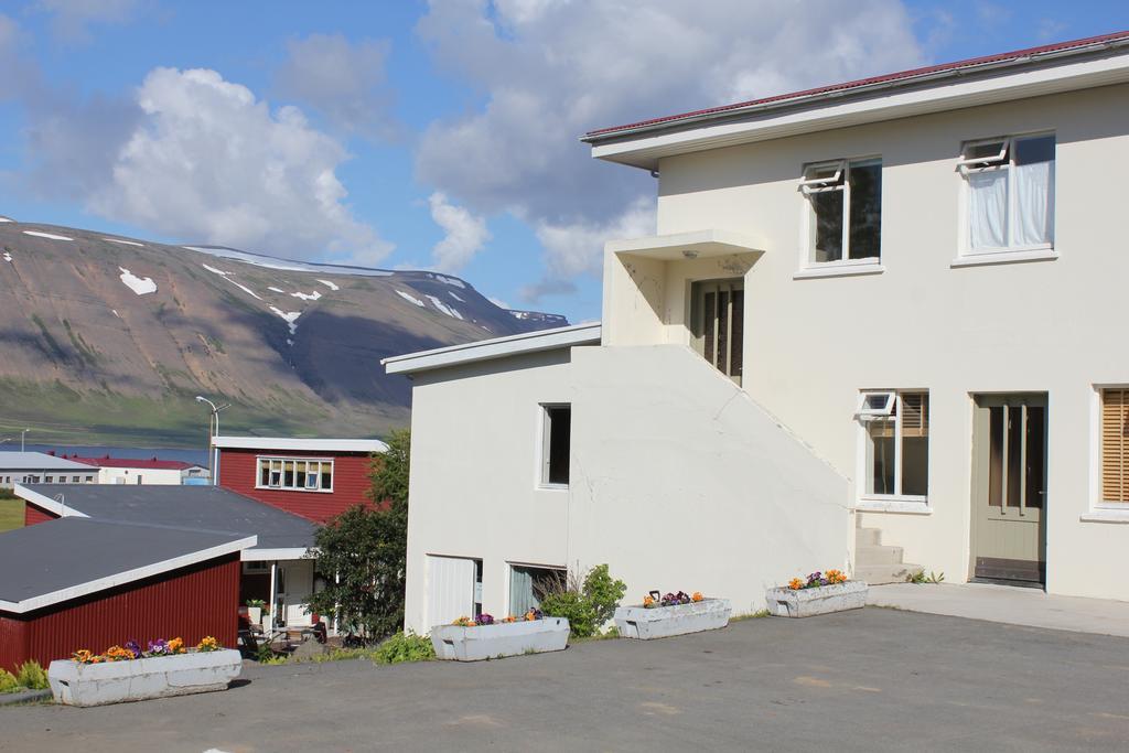 The Guesthouse By The Fjord Thingeyri ภายนอก รูปภาพ