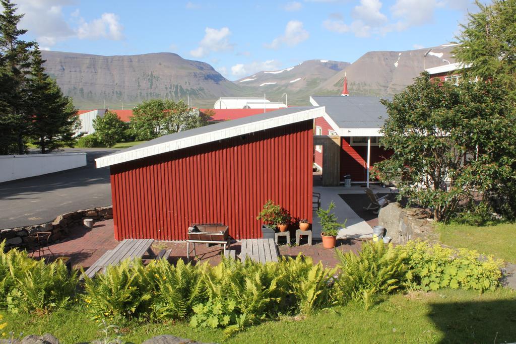 The Guesthouse By The Fjord Thingeyri ภายนอก รูปภาพ