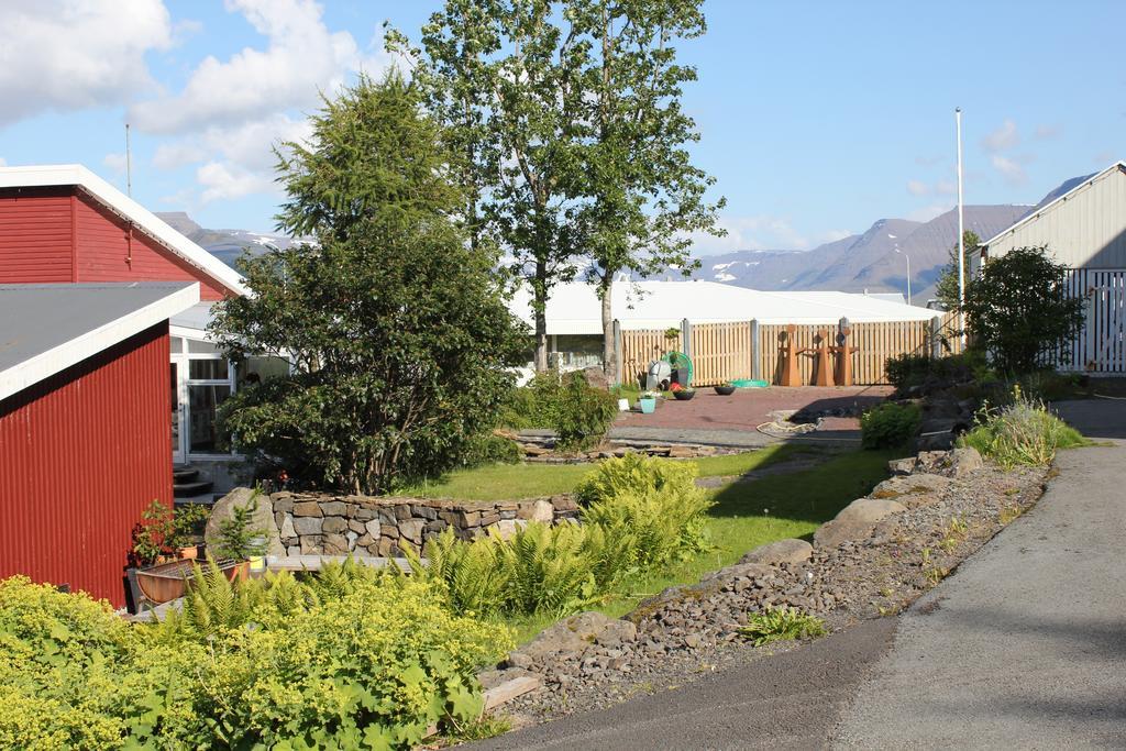 The Guesthouse By The Fjord Thingeyri ภายนอก รูปภาพ